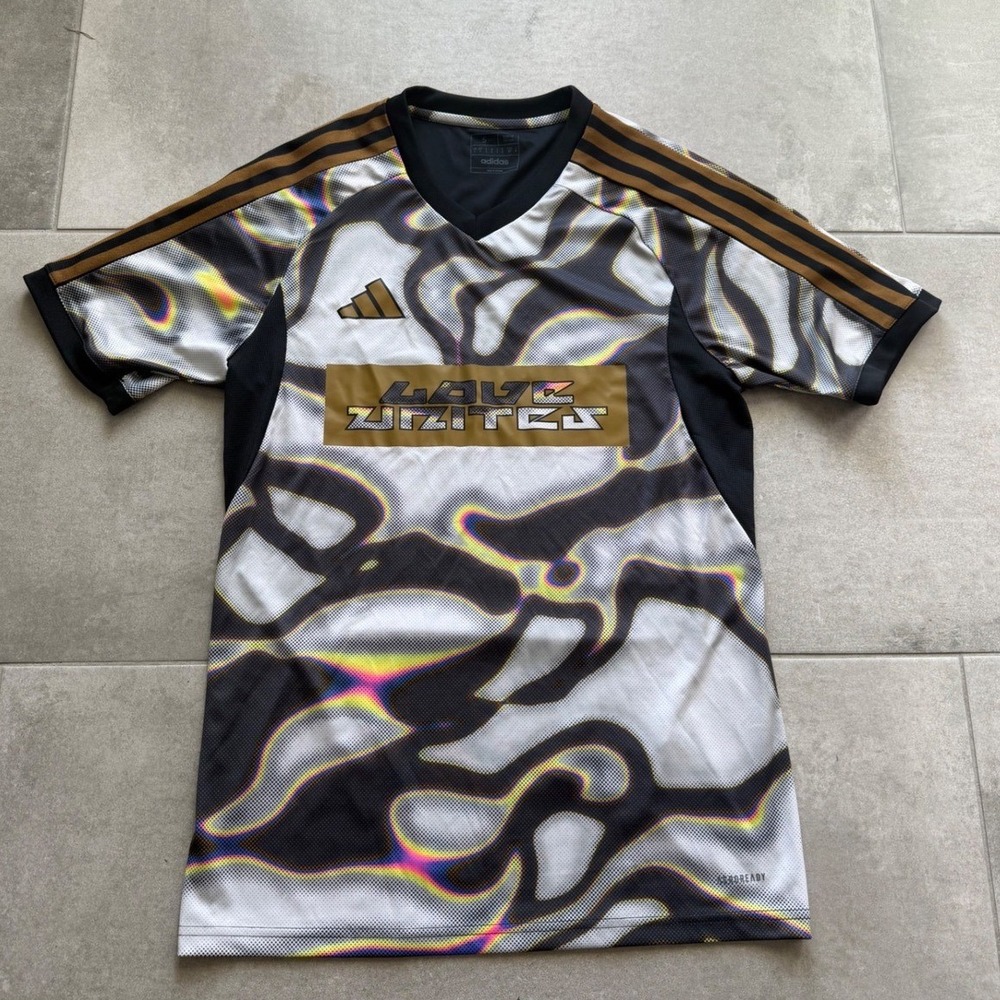 Adidas Pabllo Vittar Love Unites Soccer Jersey Mens Small Aeroready Graphic  S